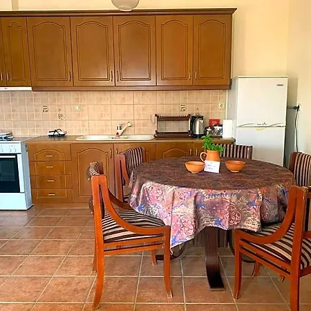 Hotel Vatoulia House 3*