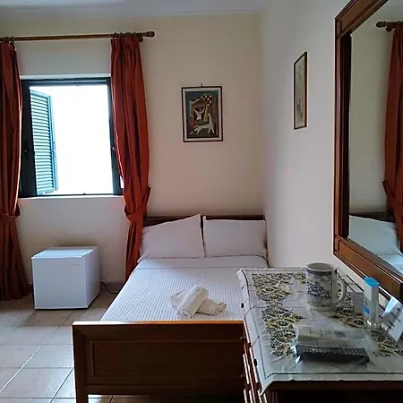 Hotel Vatoulia House