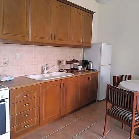 Hotel Vatoulia House
