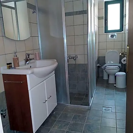 Hotel Vatoulia House 3*
