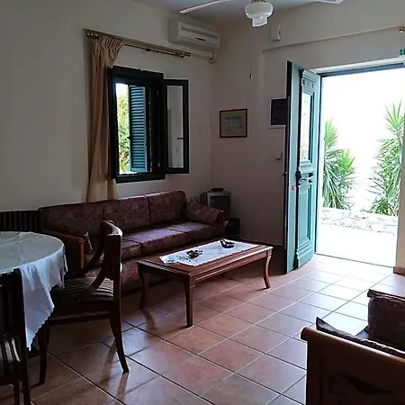 호텔 Vatoulia House 3*
